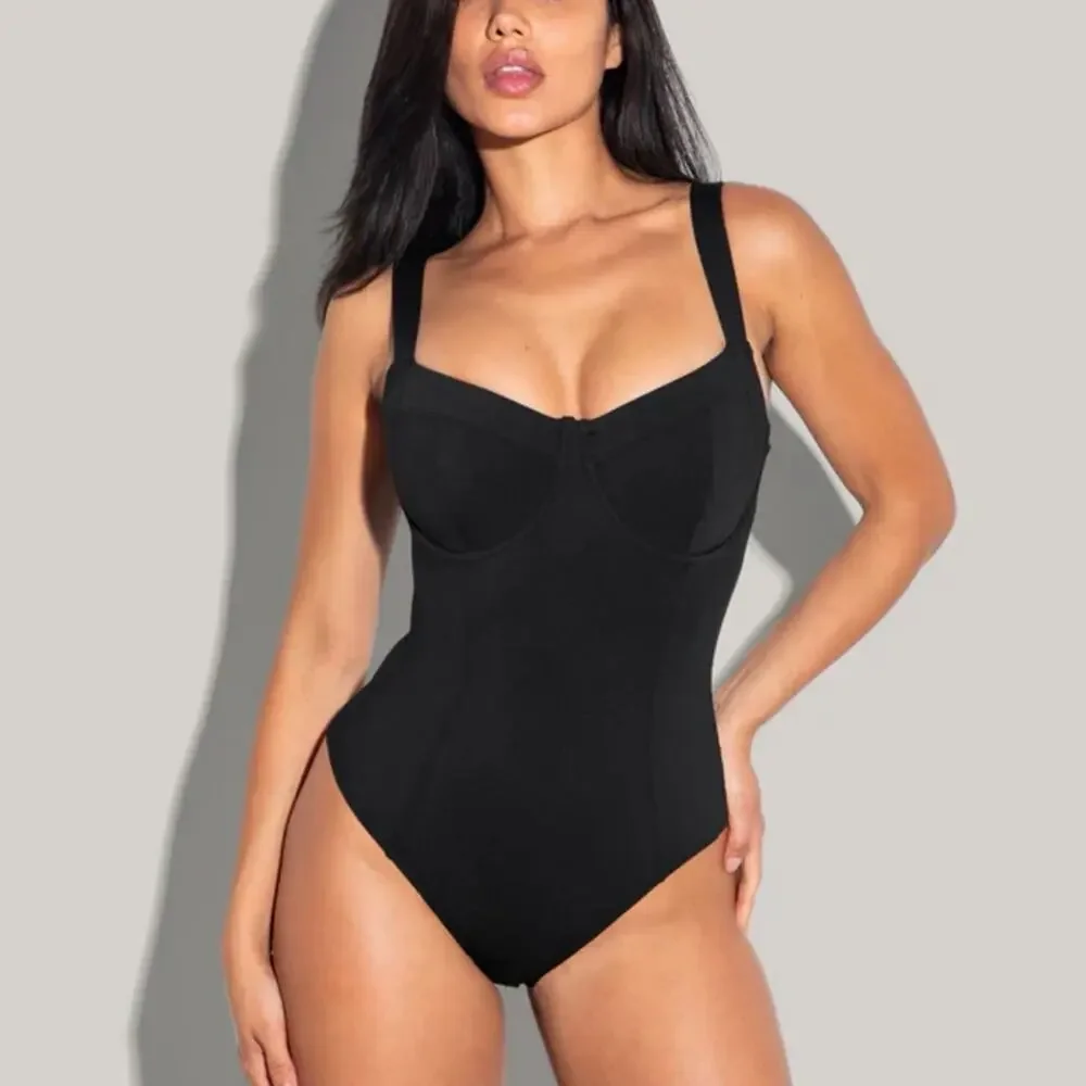 NWT Ta3 Lifty One Piece Swimsuit in Black Size Small Regular Long D/DD